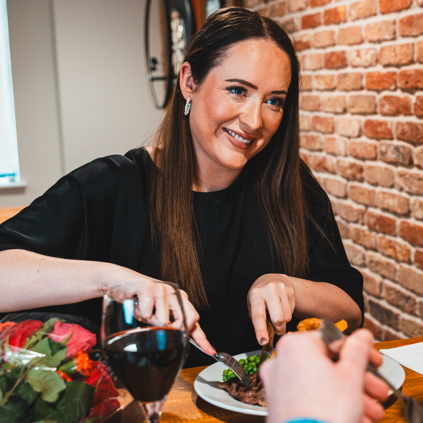 Valentine’s Weekend Dining & Treat Menu at The Sun in Halesowen